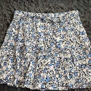 Mini skirt, with shorts sewed in